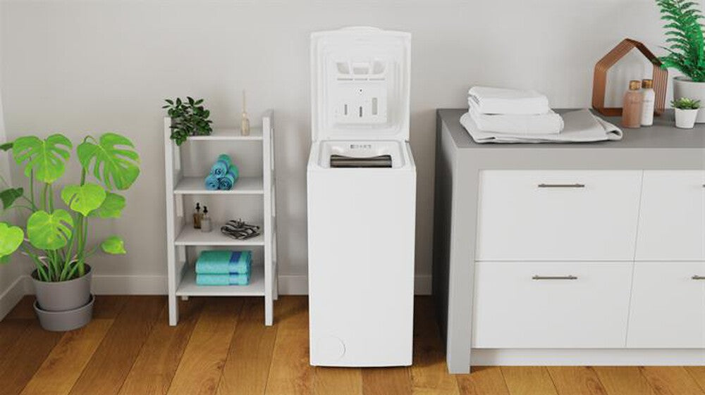 Lavatrice a libera installazione a carica dall'alto Indesit: 6,0 kg - BTW L60400 IT