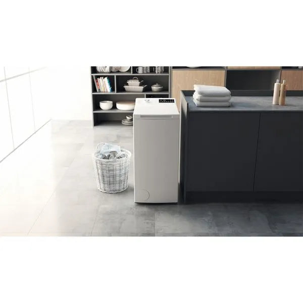 Hotpoint  lavatrice WMTG 725 carica dall'alto 7 kg  1400 Giri